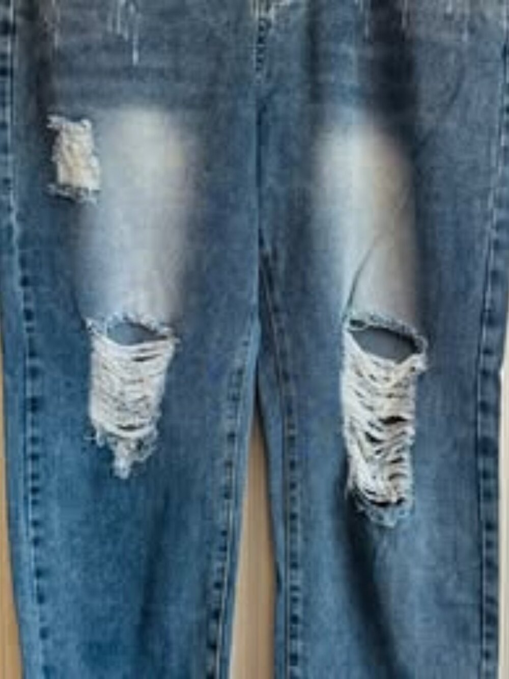 NEW Acid Wash Distressed Jeans (Large_